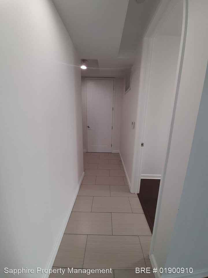 5605 GENTRY AVENUE - Photo 2 of 26