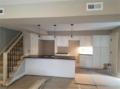 2445 Tremont Avenue - Photo 2 of 11