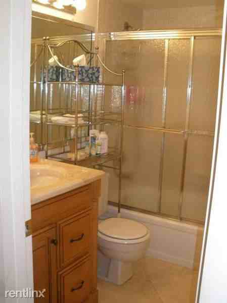 4058 Cornwall C - Photo 3 of 15