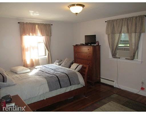 168 Colwell Dr - Photo 3 of 9