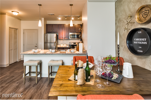 11405 Billfish Cir - Photo 3 of 5