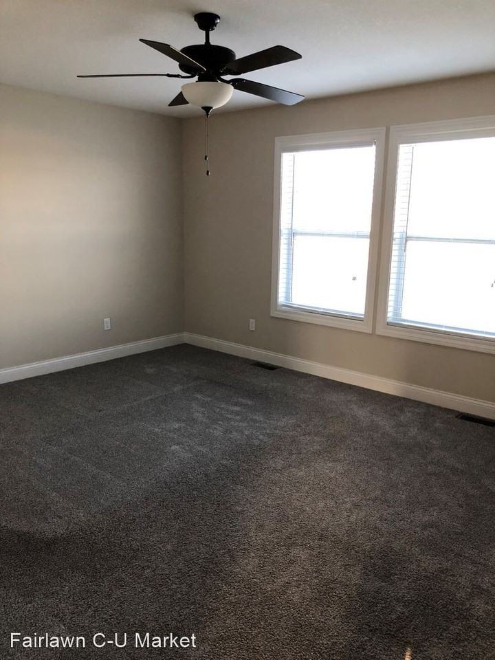 1320 Myrtle Beach Ave - Photo 2 of 14