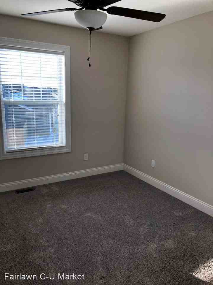 1320 Myrtle Beach Ave - Photo 3 of 14