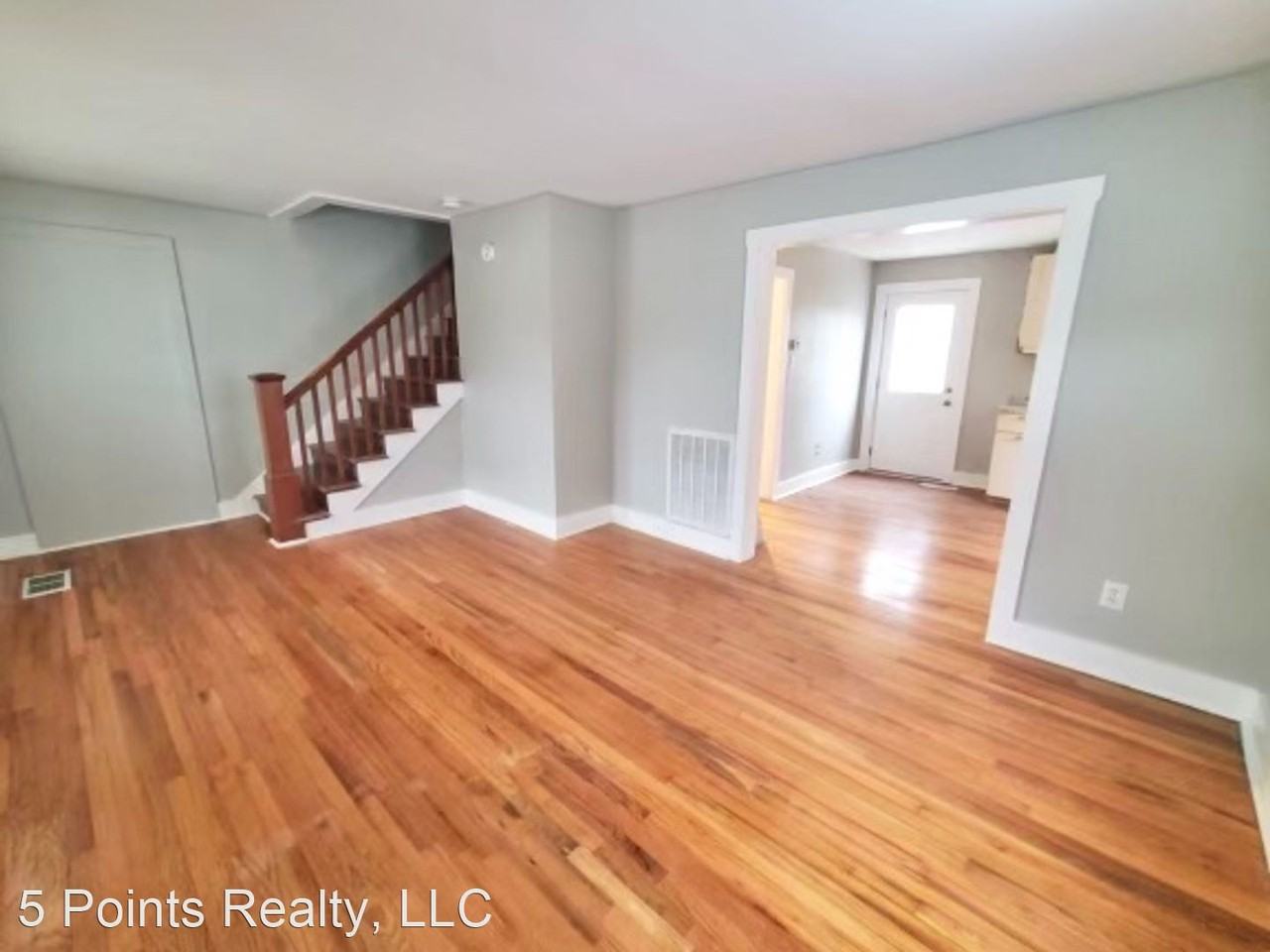 1406 Bryan St - Photo 3 of 15