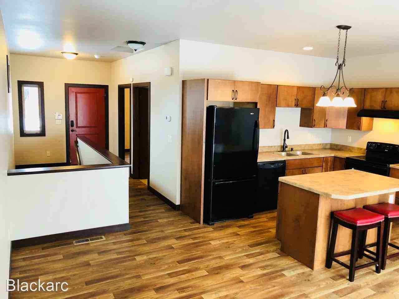 2124 Rehberg Lane - Photo 3 of 7