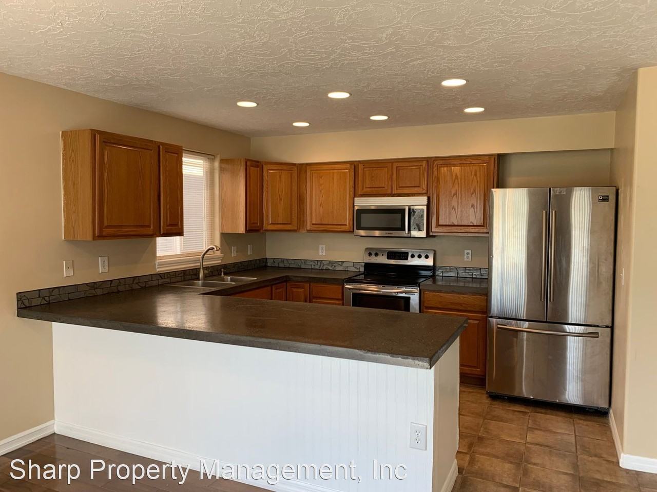 307 Baltimore St - Photo 3 of 20