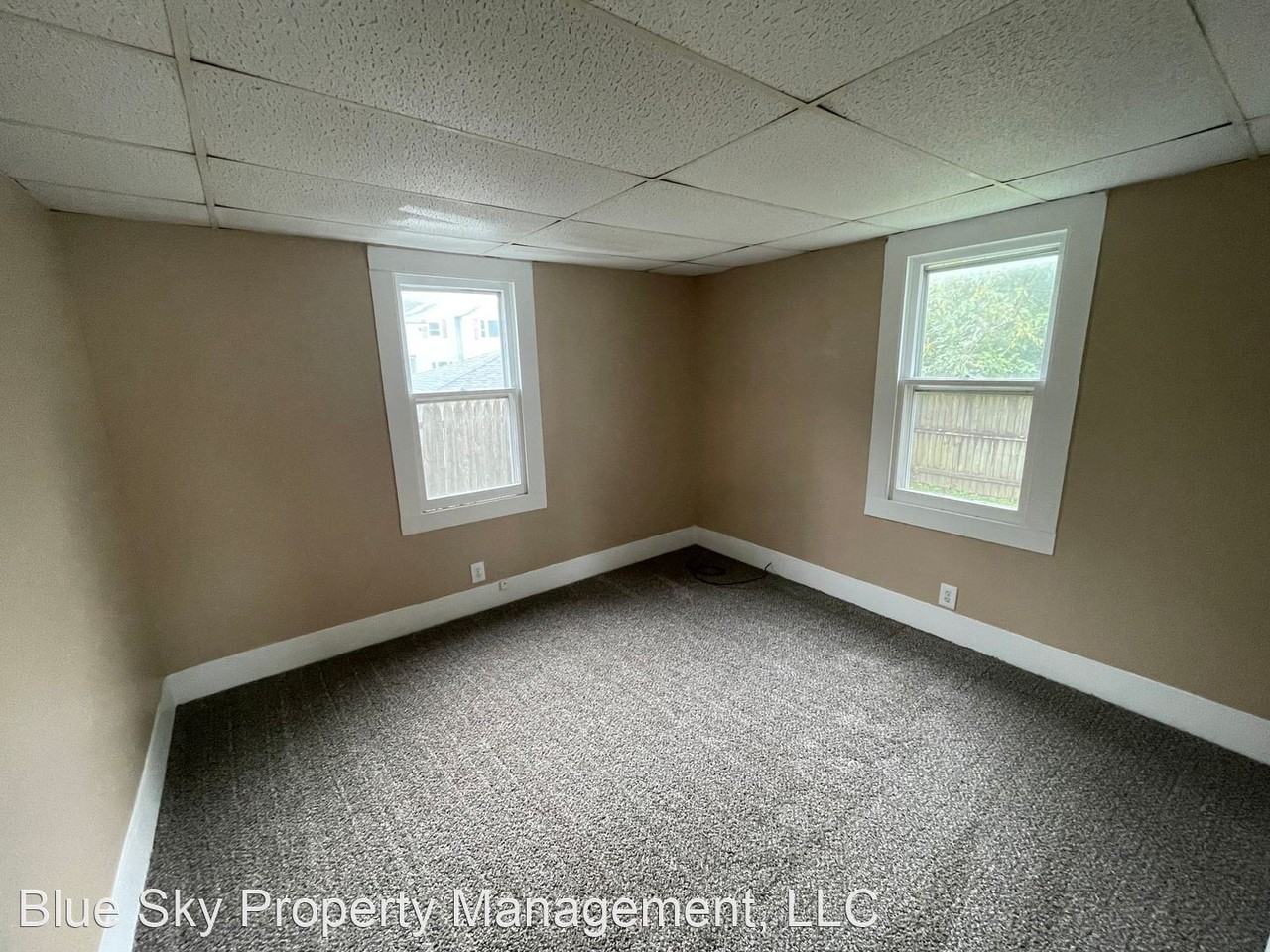 327 E 13th St - Photo 2 of 8