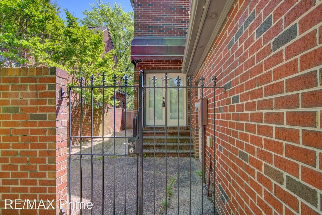 1229 Llewellyn Ave - Photo 3 of 47