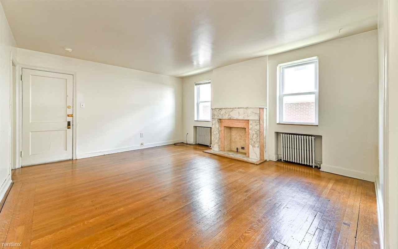 5835 Darlington Rd - Photo 2 of 10