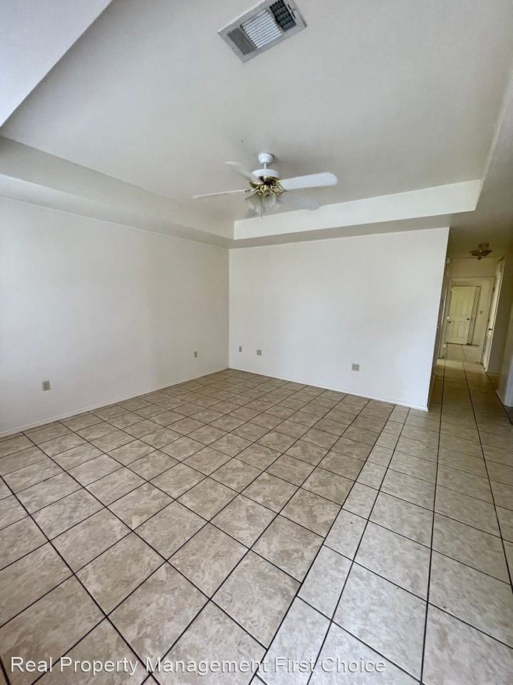 1443B Brazil Ave - Photo 2 of 12