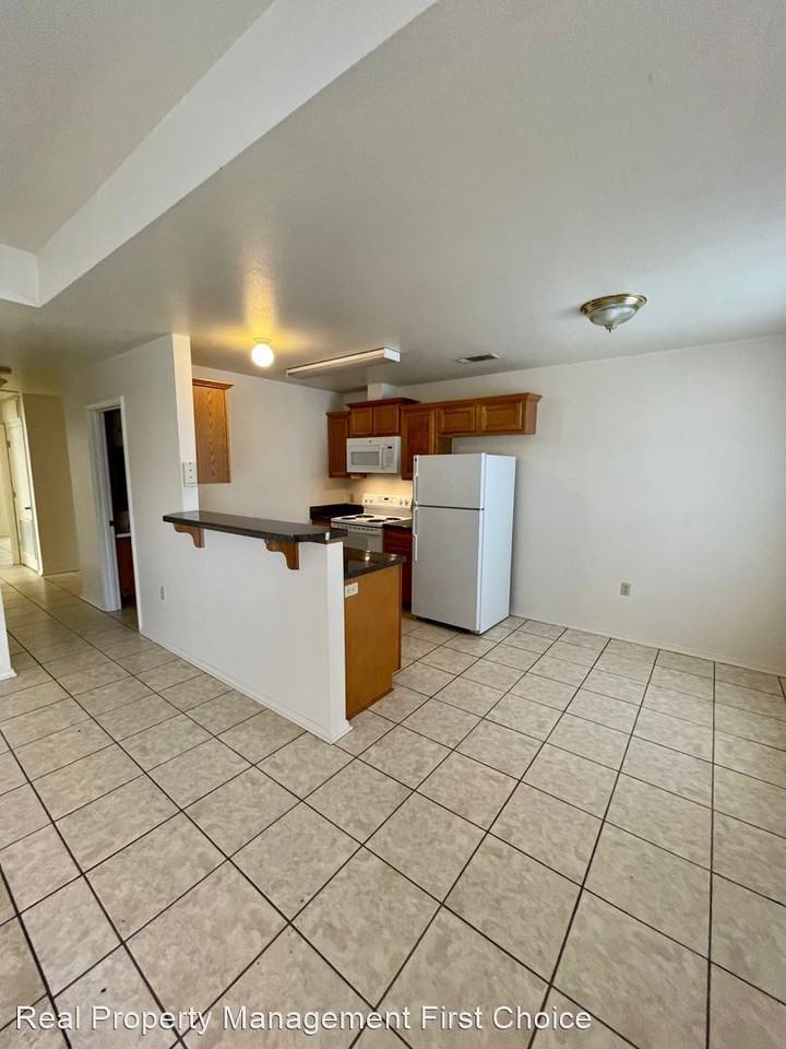 1443B Brazil Ave - Photo 3 of 12