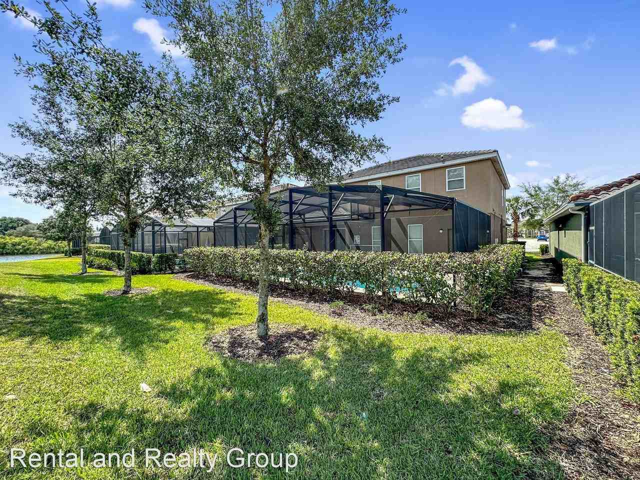 5180 Oakbourne Ave - Photo 3 of 50