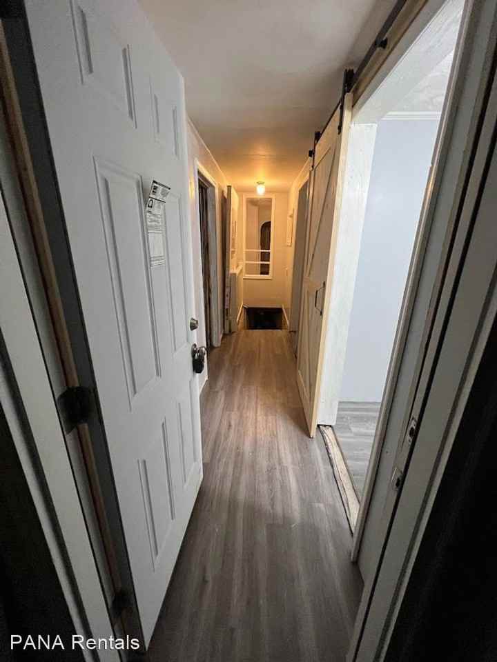 107 N Bingaman St - Photo 3 of 18