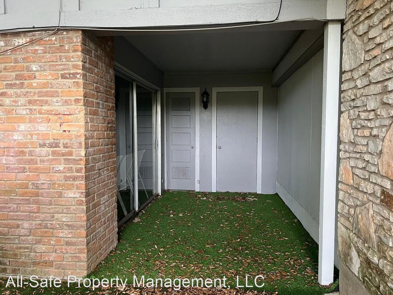 5421 Callaghan Rd - Photo 3 of 18