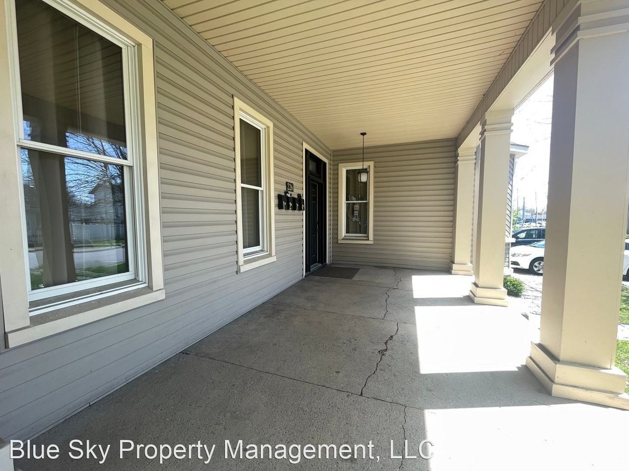 226 W. 3rd. St. - Photo 2 of 7