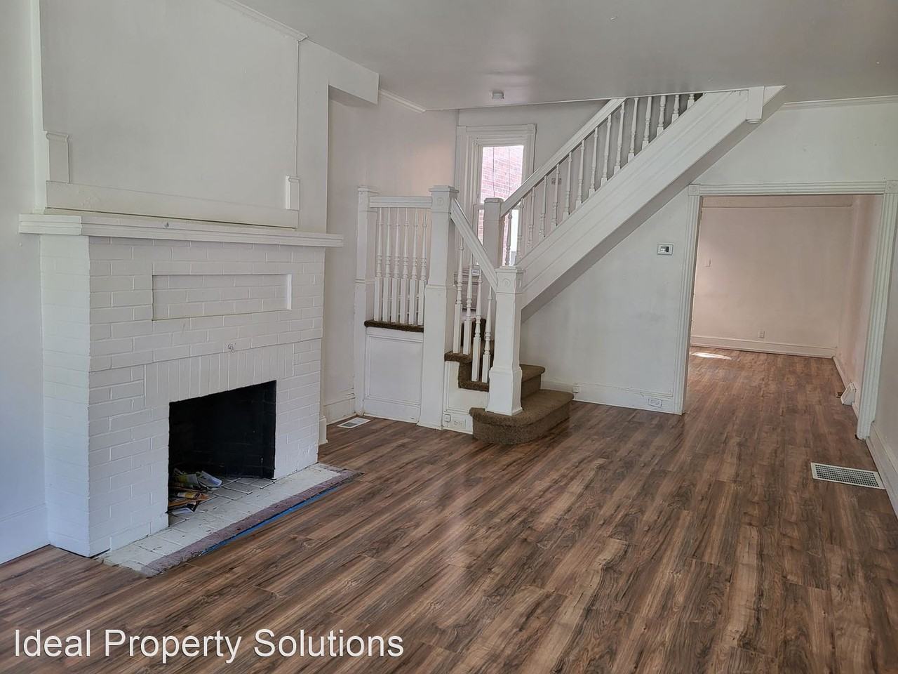 323 W 23rd St - Photo 2 of 13