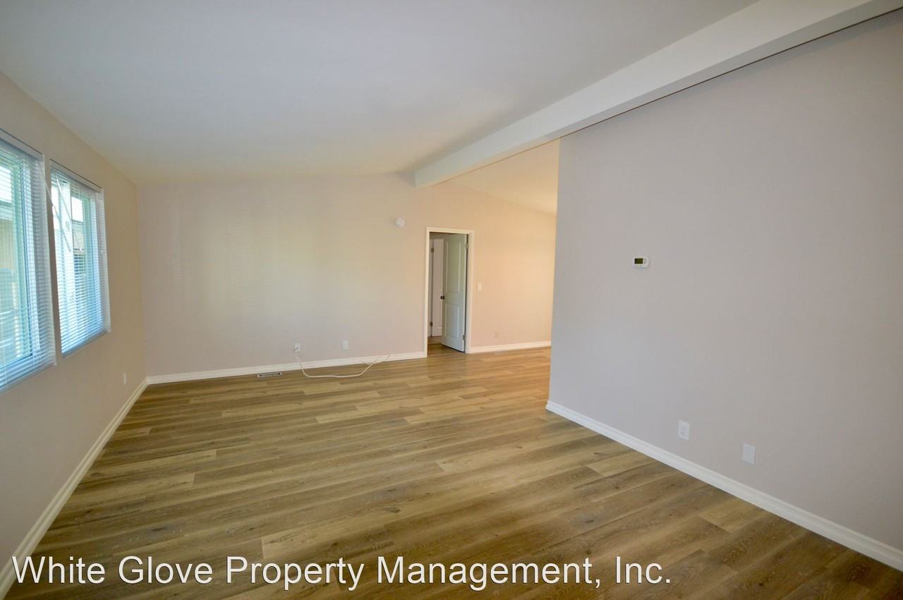 21930 Cimarron Pl - Photo 3 of 19