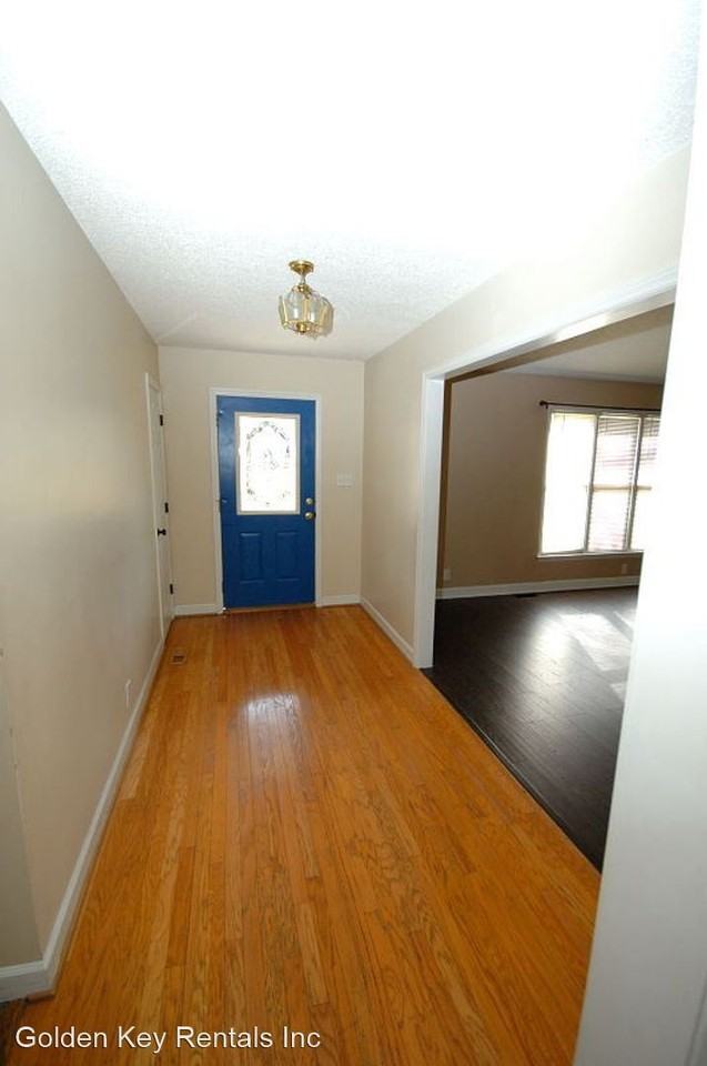 113 Albert Dr - Photo 2 of 13