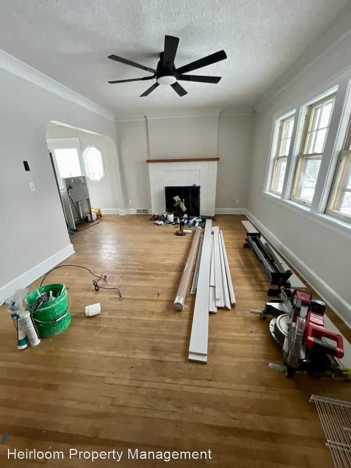 804 N 20th Ave E - Photo 3 of 15