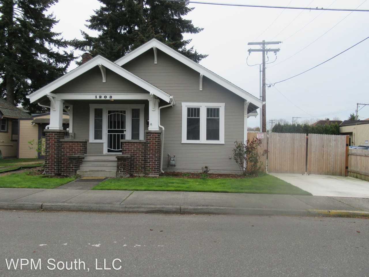 1203 N 2nd St - Photo 2 of 11