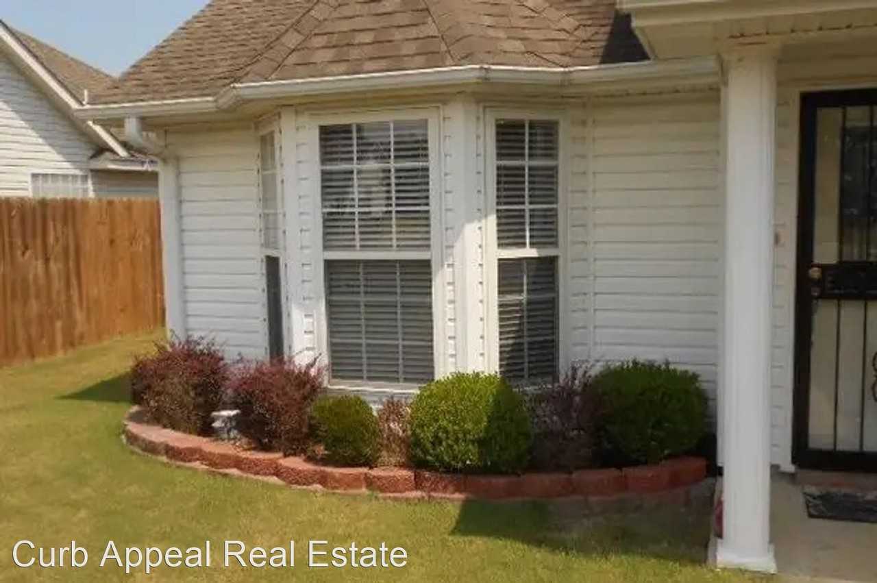 3312 Derby Dr - Photo 3 of 5