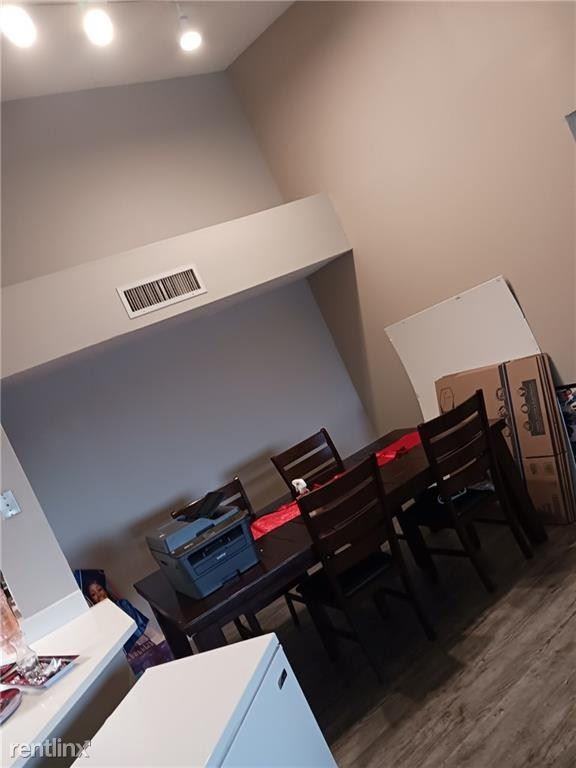 5065 Wiles Rd - Photo 2 of 9