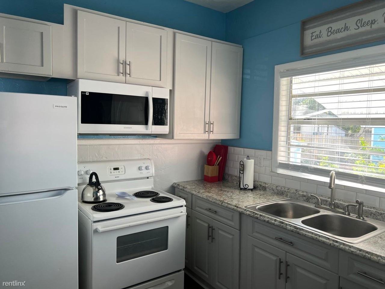 721 N H St - Photo 2 of 8