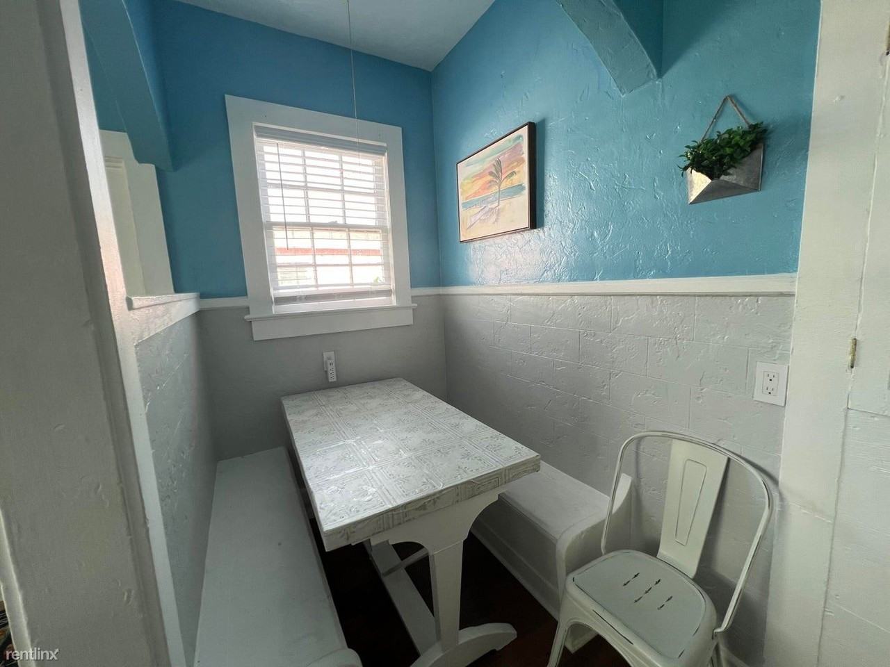 721 N H St - Photo 3 of 8