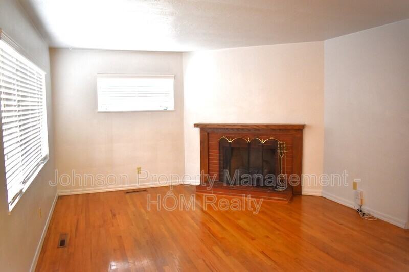 1795 Laiolo Dr - Photo 2 of 16