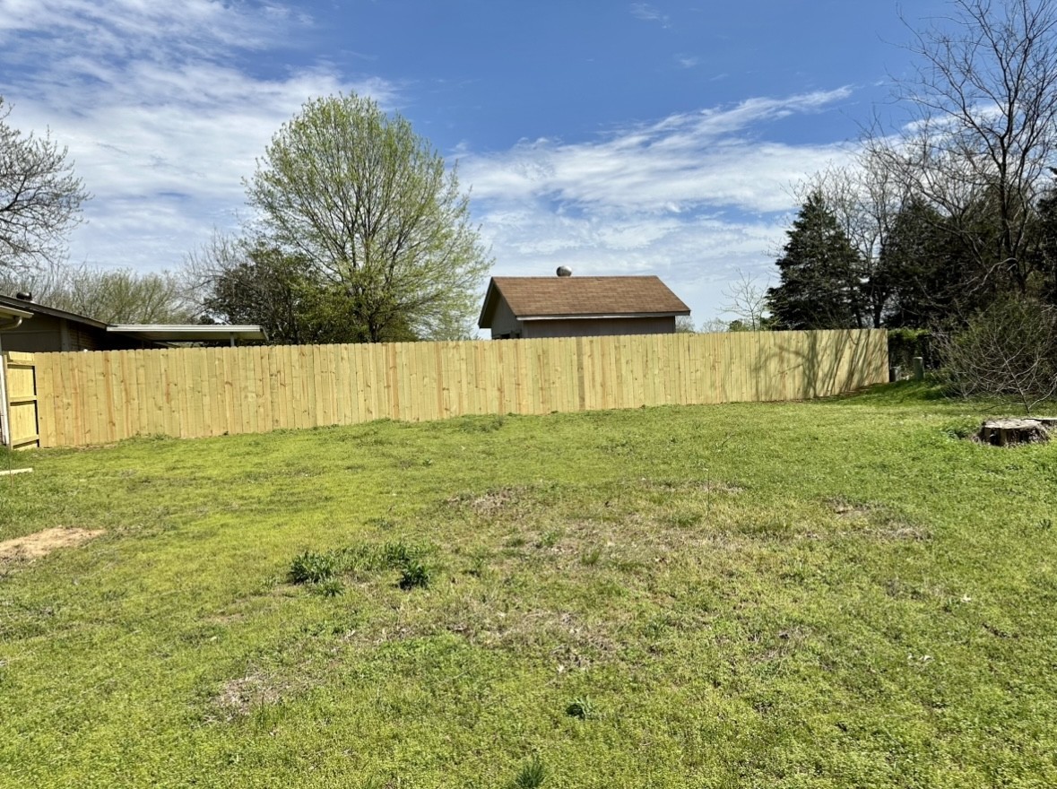205 Farris Ave - Photo 2 of 11
