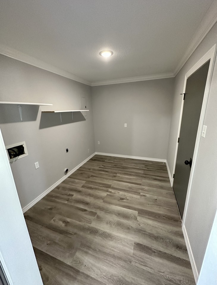 205 Farris Ave - Photo 3 of 11