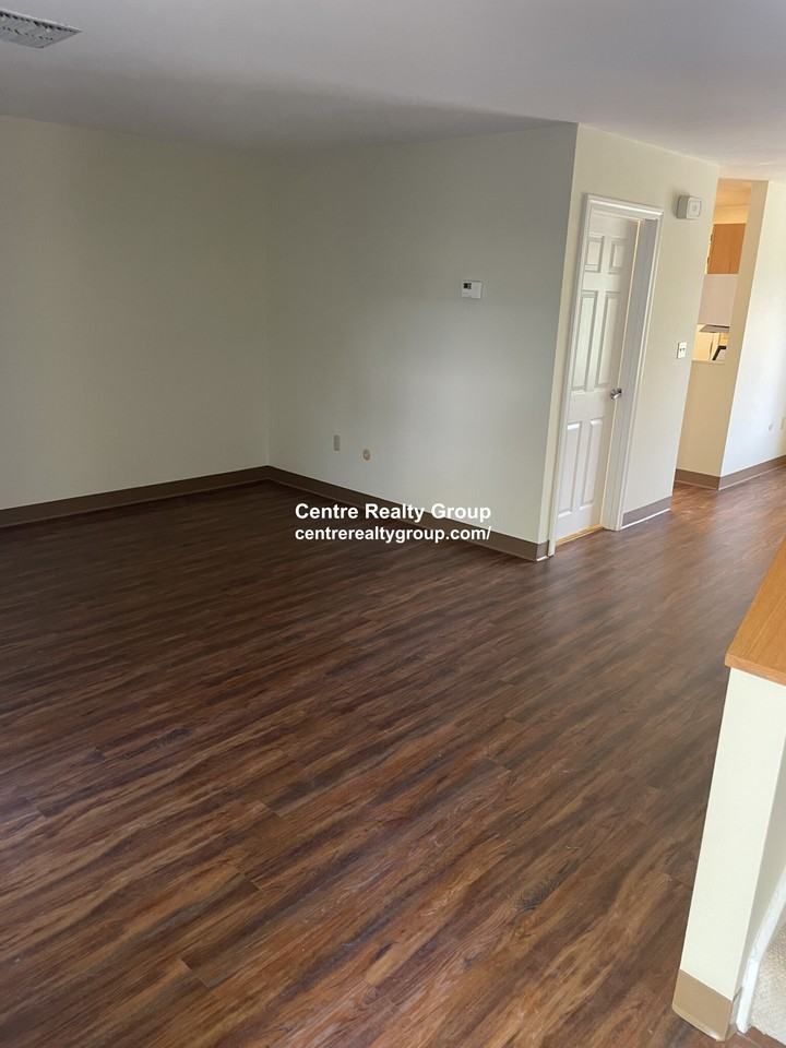 2254 Washington St - Photo 2 of 20