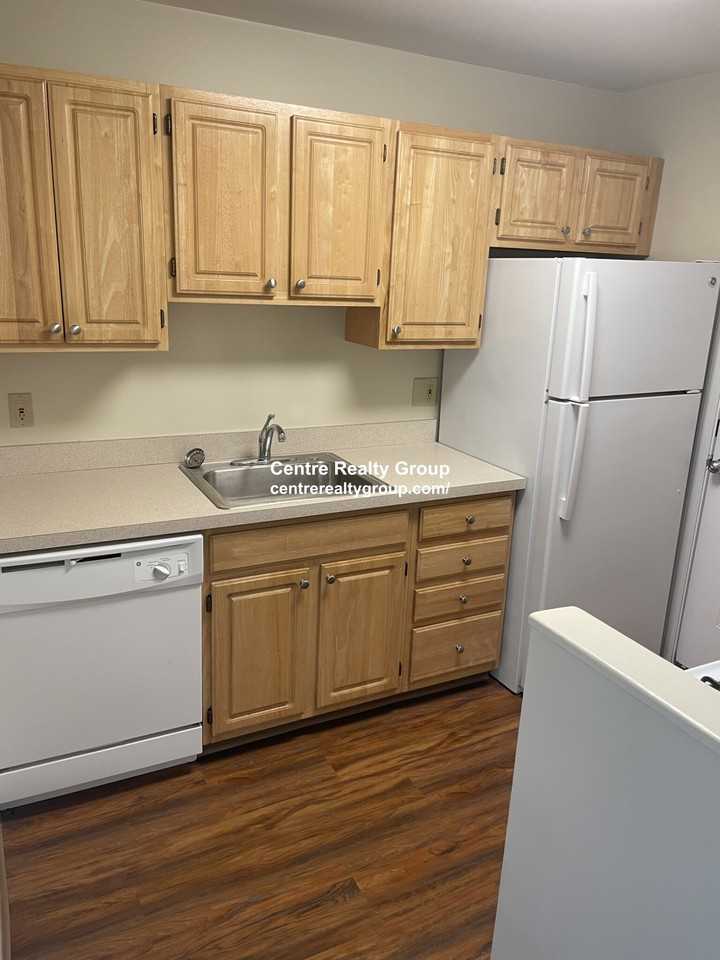 2254 Washington St - Photo 7 of 20