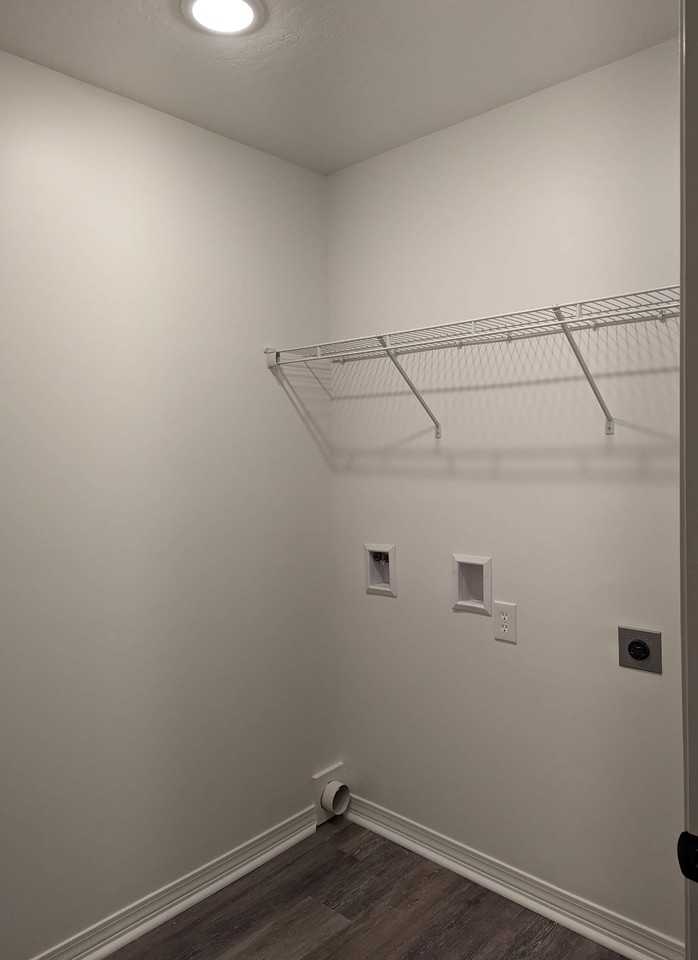 11 Boone Ln - Photo 3 of 17