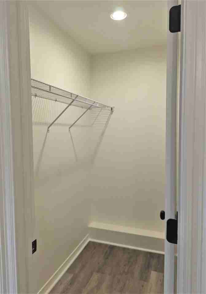 11 Boone Ln - Photo 4 of 17