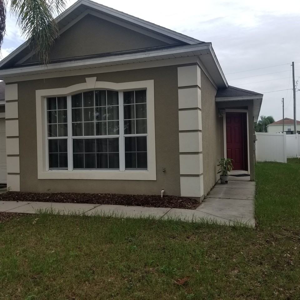 752 Sonja Cir - Photo 2 of 19