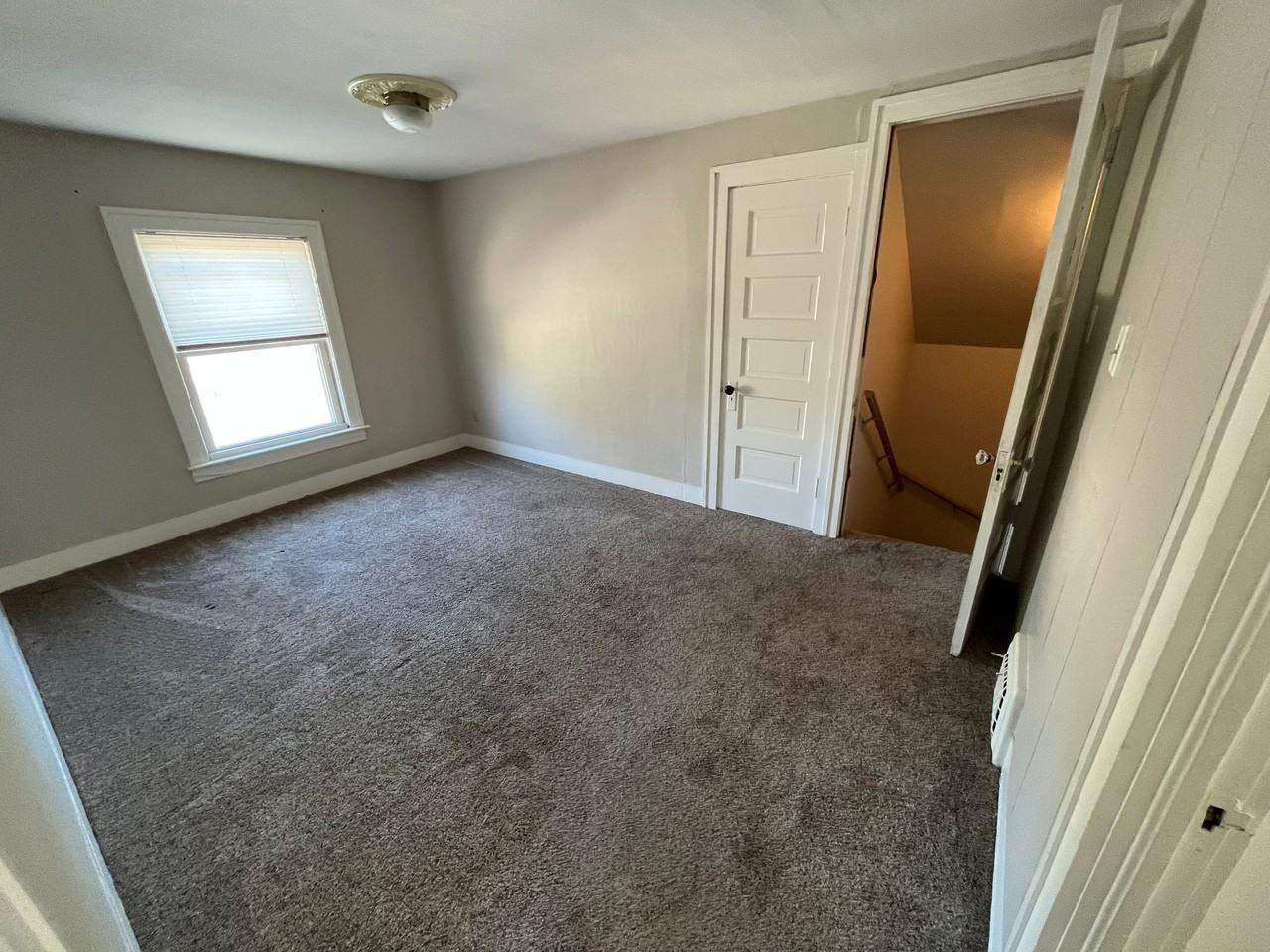 110 1/2 W Cherry Ave - Photo 2 of 9