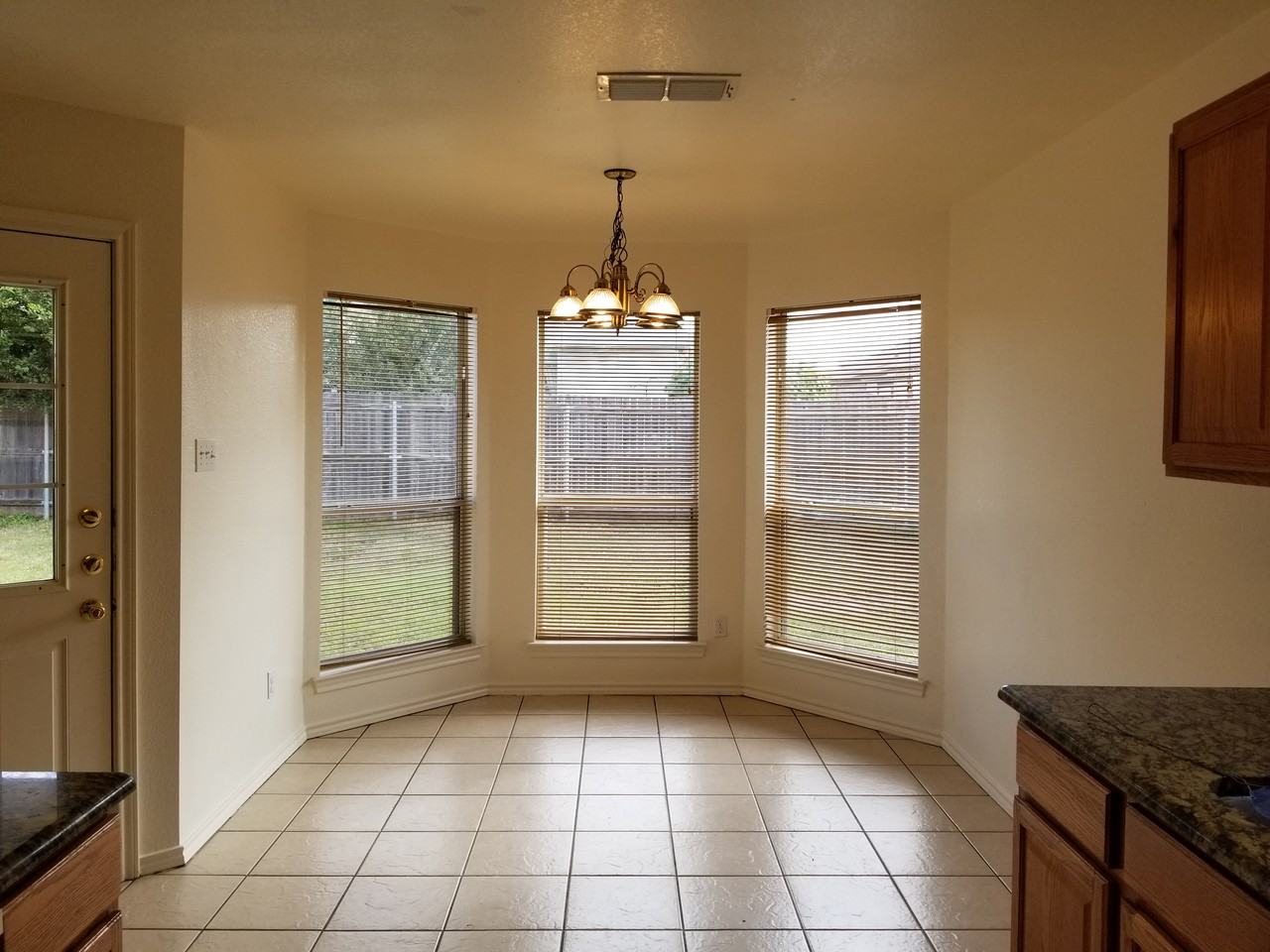 202 Seminole Trl - Photo 2 of 17