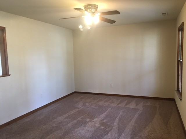 4903 Campbellridge Dr - Photo 3 of 5