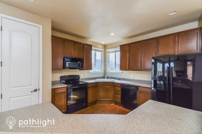 3503 Red Baron Dr - Photo 3 of 19