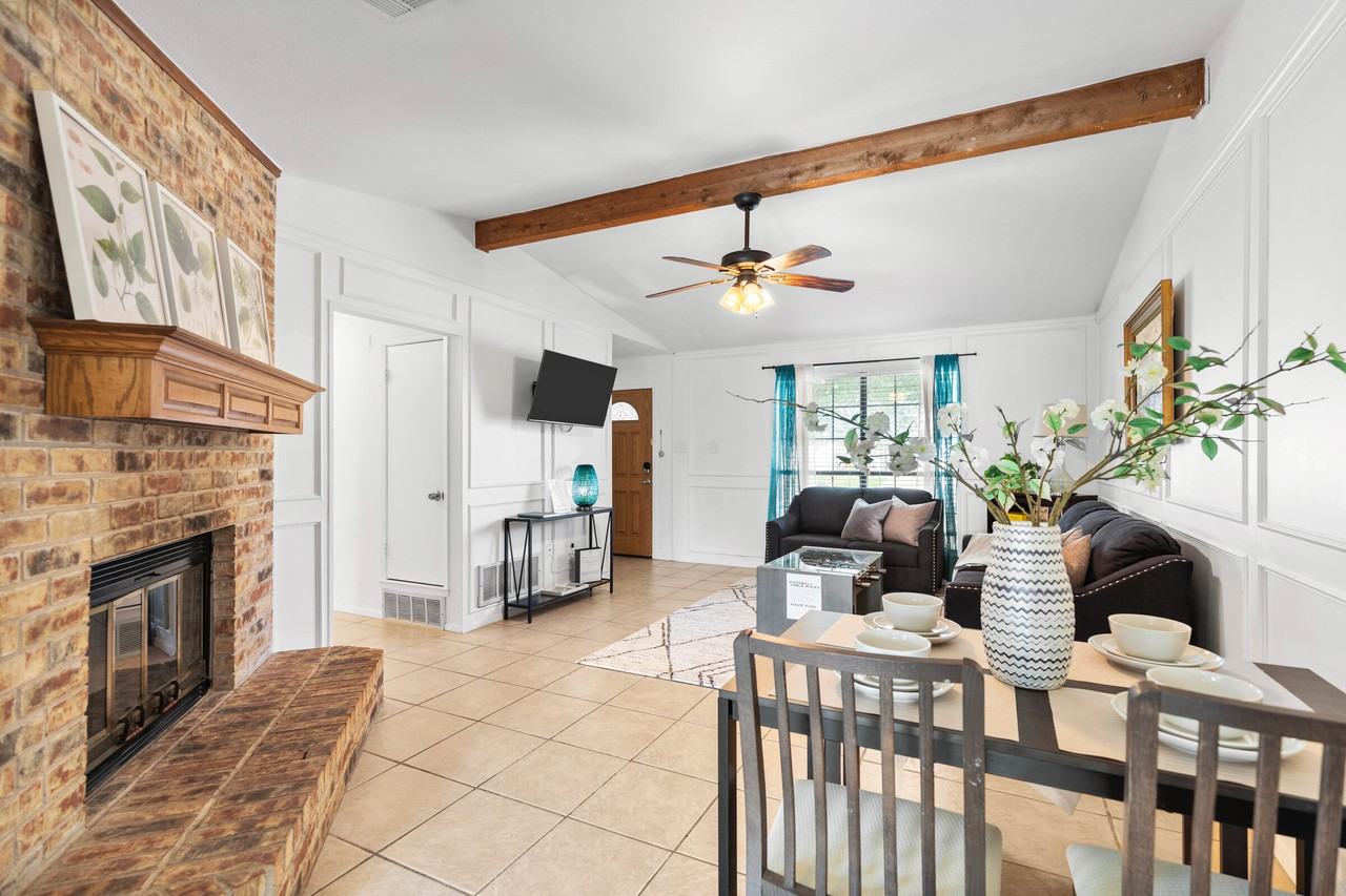 8036 Berrybrook Dr #8036 - Photo 2 of 9