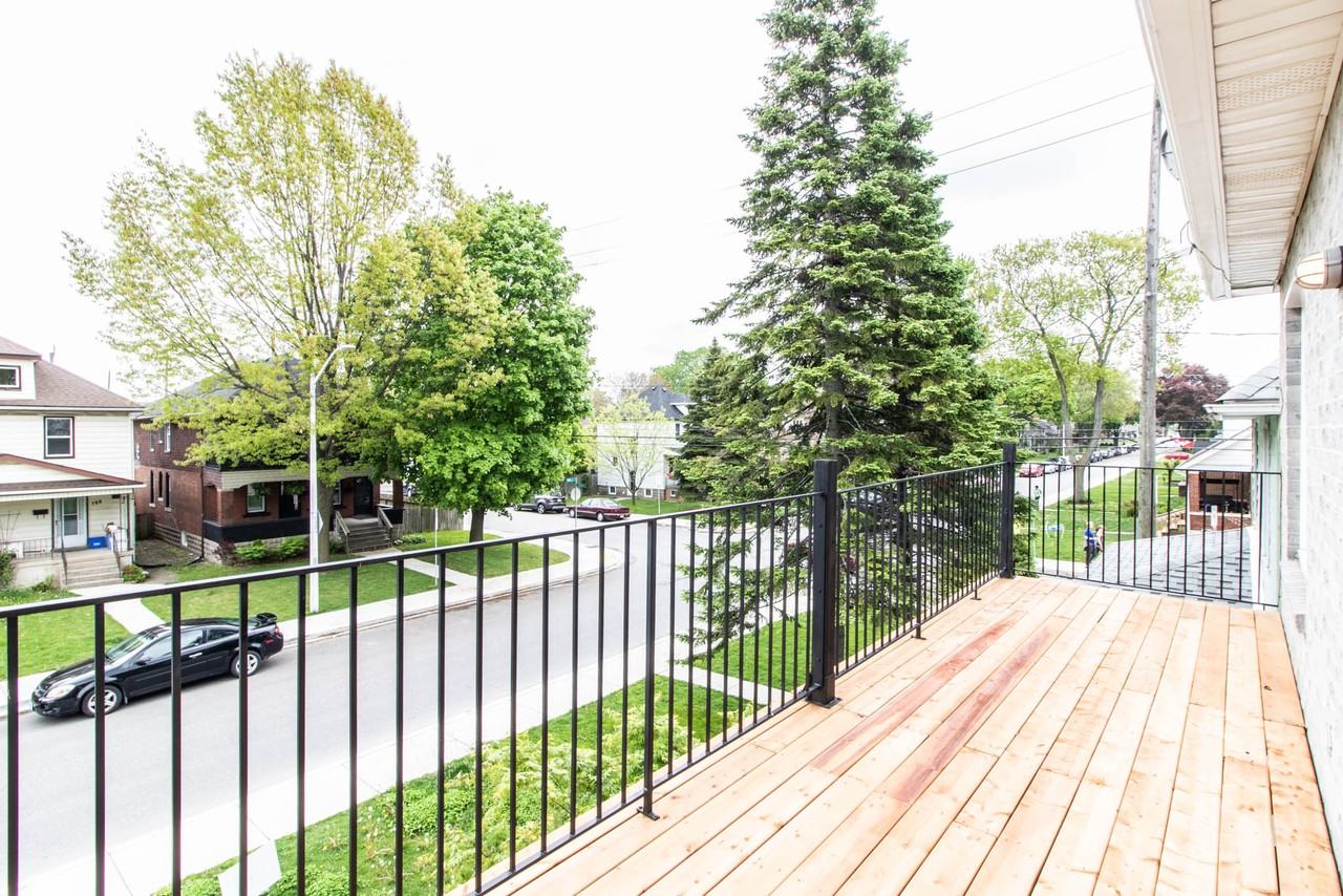 783 HALL AVE WINDSOR Apartments 785 Hall Ave, Windsor, ON N9A 2L9 Zumper