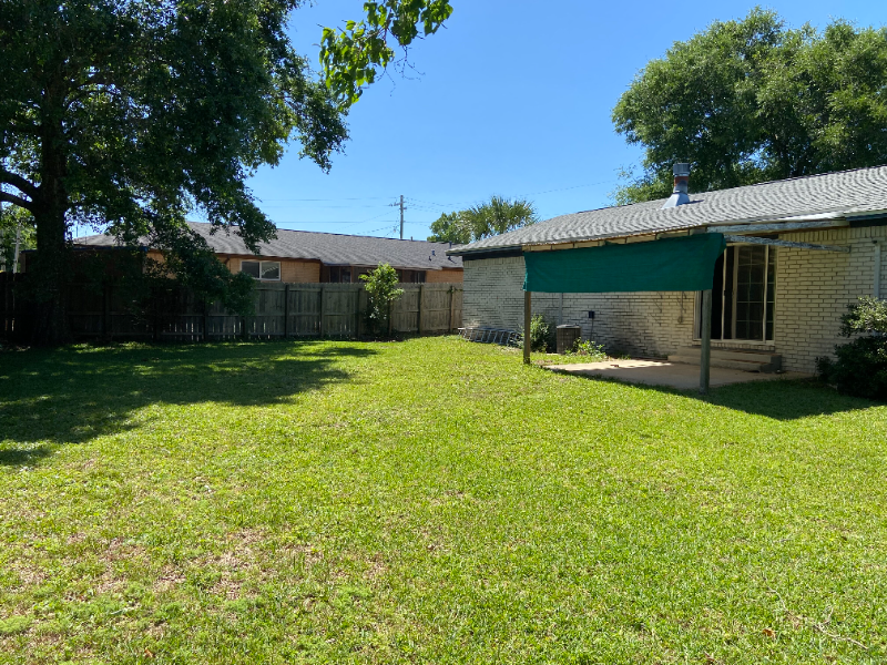 4715 Yacht Harbor Dr - Photo 2 of 24