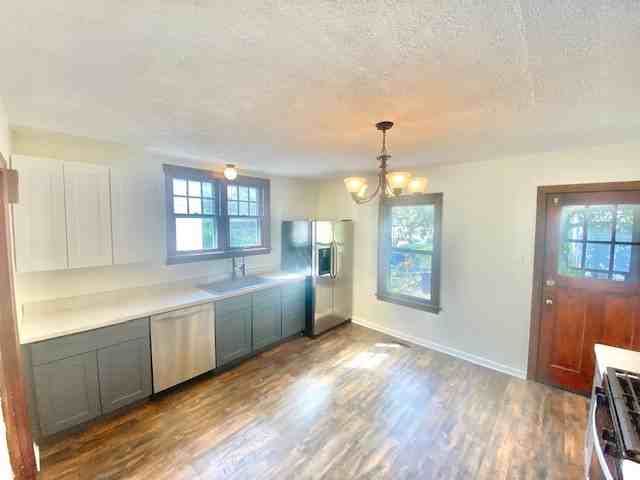 7114 Drury Ln #7114 - Photo 3 of 11