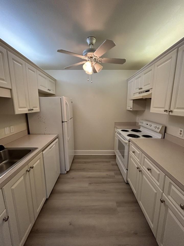 14 Birdie Drive #1 - Photo 5 of 11