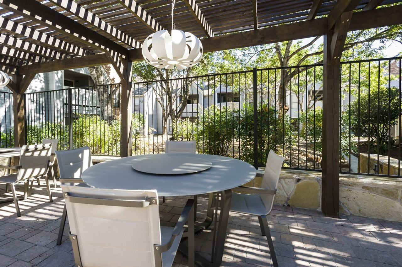 Stone Chase - Photo 3 of 18