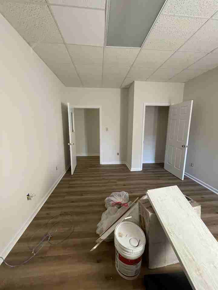 126 Seaboard St Rm 2 #2 - Photo 3 of 3