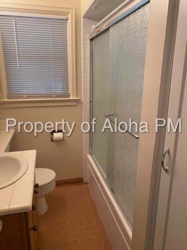 1606 N 22nd St - Photo 5 of 27