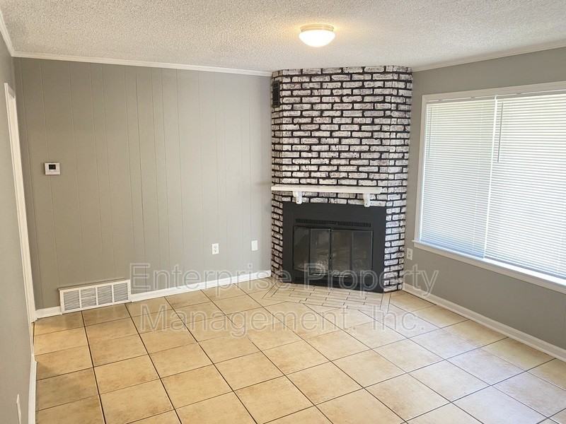 3432 Castleman St - Photo 7 of 28