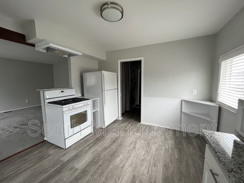 3302 Greenfield Rd - Photo 5 of 15